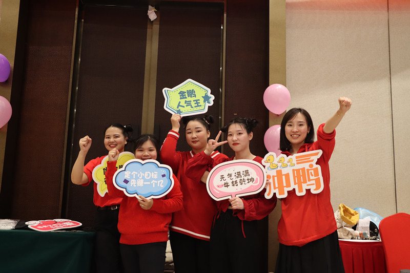 日韩痴汉电车无码AV