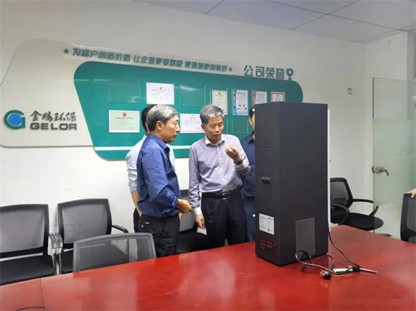 日韩痴汉电车无码AV