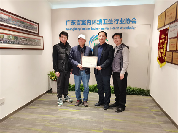 日韩痴汉电车无码AV