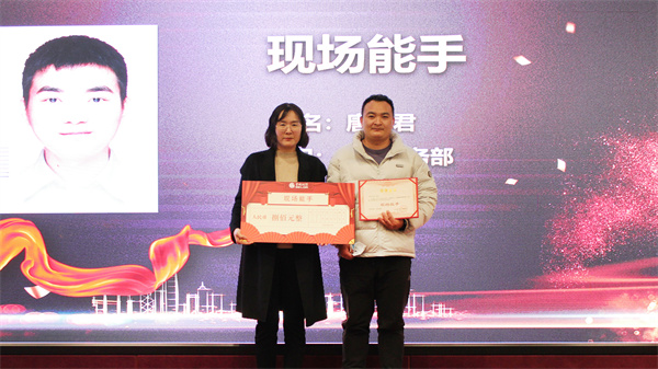 日韩痴汉电车无码AV