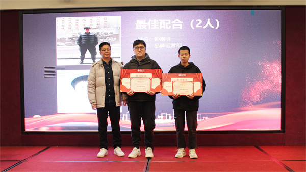 日韩痴汉电车无码AV