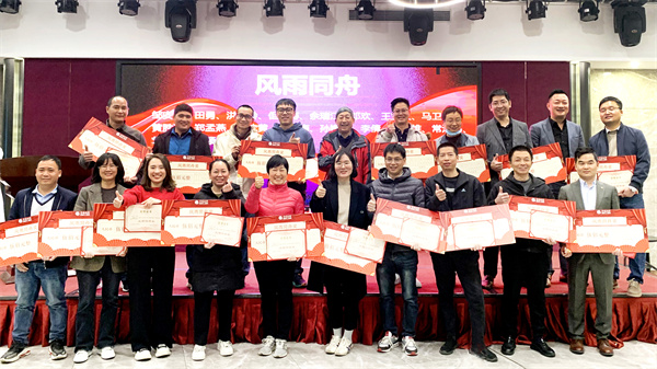 日韩痴汉电车无码AV