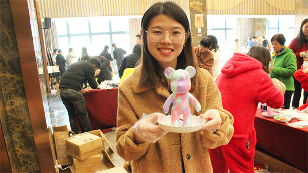 日韩痴汉电车无码AV