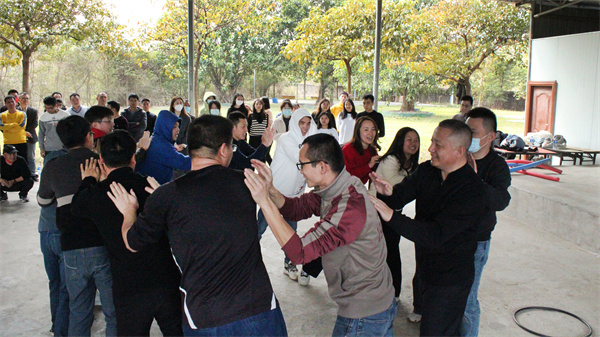 日韩痴汉电车无码AV