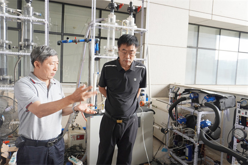 日韩痴汉电车无码AV