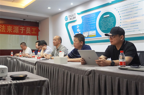 日韩痴汉电车无码AV