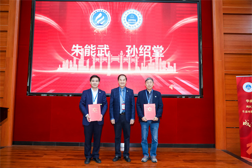 日韩痴汉电车无码AV