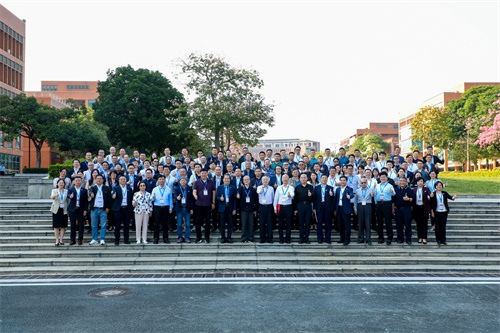 日韩痴汉电车无码AV