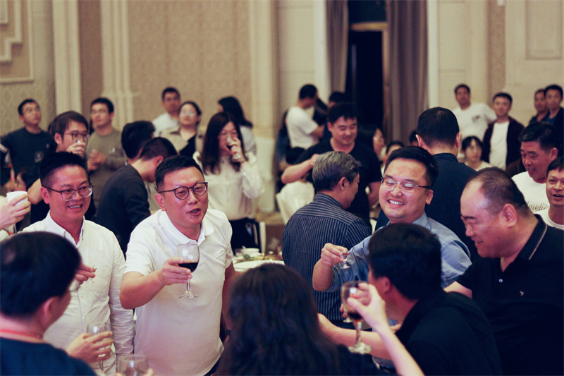 日韩痴汉电车无码AV