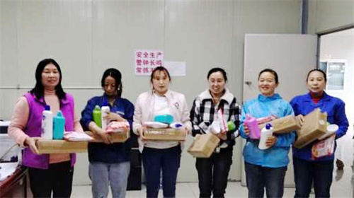 日韩痴汉电车无码AV